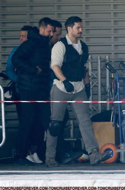 Henry Cavill News: New Pics: Henry On 'Mission: Impossible 6' Sets This ...