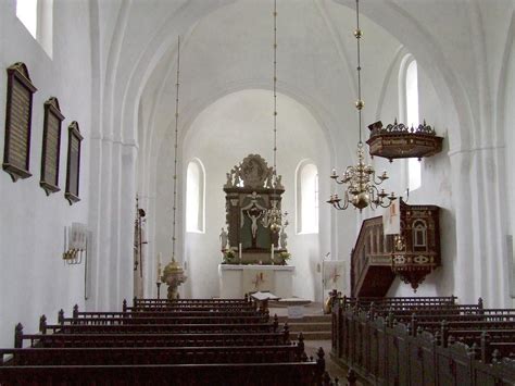 Pfarrkirche Zum Heiligen Kreuz Rumabel