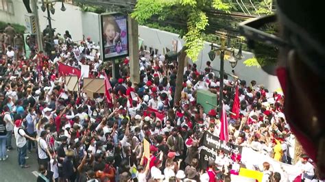 Calles De Birmania Vac As En Protesta Por Aniversario Del Golpe De