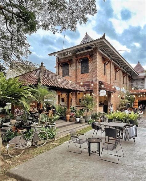 Cafe Outdoor Di Cirebon Yang Unik Dan Asyik Buat Nongkrong Buka