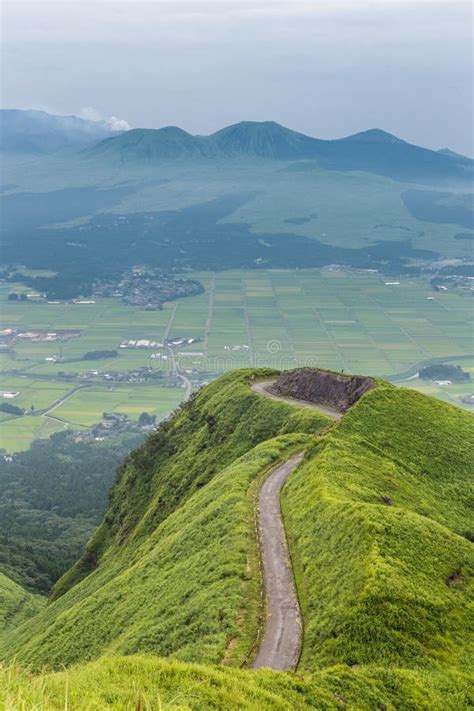 Villaggio Della Montagna E Dell Agricoltore Del Vulcano Di Aso In