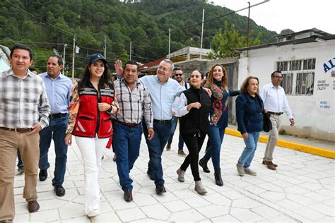 Presidente De Sclc Inaugura Calles De Concreto Hidraulico Lucia Trejo