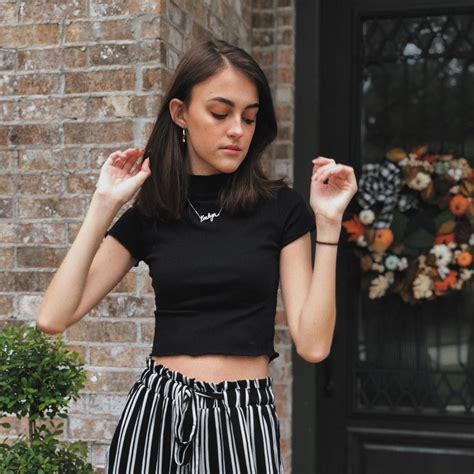 Pin By Steven Nguyen On Kaelyn Ssg Fashion Women Crop Tops