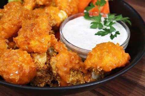 Crispy Vegan Buffalo Cauliflower With Homemade Ranch Dip Living Vegan