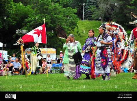 Native Canadian Ceremonies Hi Res Stock Photography And Images Alamy