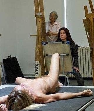 Iggy Pop Desnudo En Una Clase De Arte En Nueva York El Comercio