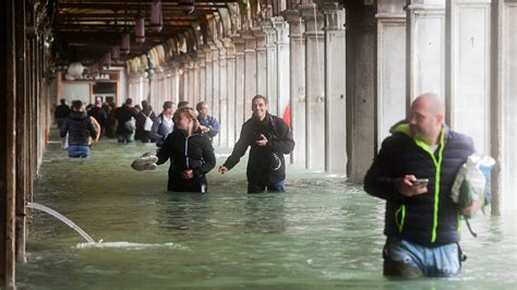 Zeven Doden Door Noodweer In Itali Nos