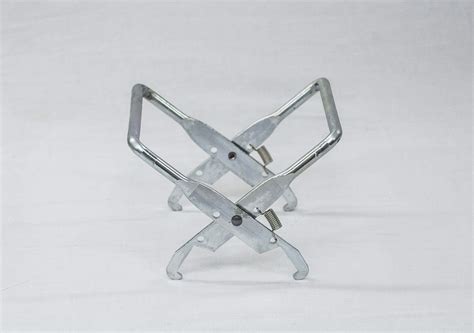 Frame Gripper - Beekeeping Supplies - Mountain Sweet Honey