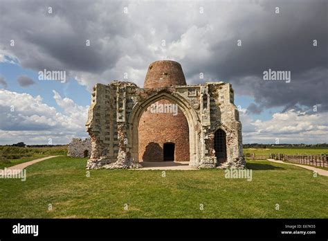 St Benets Abbey Norfolk Hi Res Stock Photography And Images Alamy