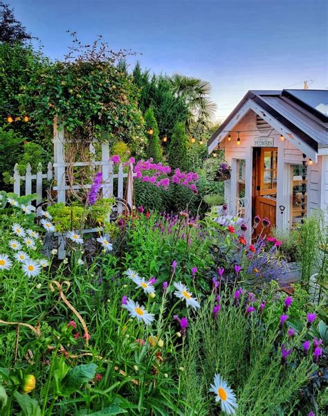 A Summer Pnw Cottage And Cut Flower Garden Tour Shiplap And Shells I