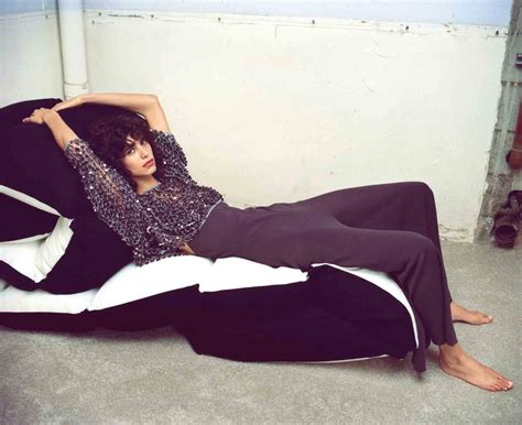 Clean Lines The Stacked MILF