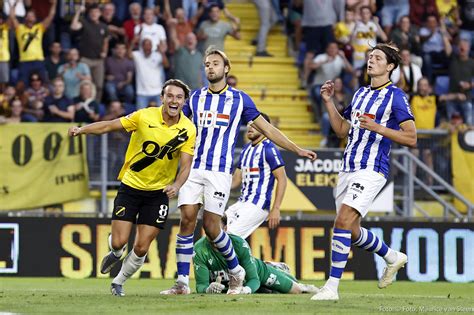 Seizoenkaarthouders Gratis Toegang NAC FC Eindhoven