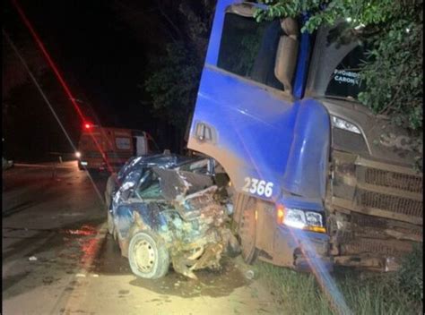 Trag Dia Morte Na Rodovia Entre Carreta E Carro Correio De Minas