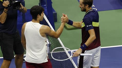 US Open Daniil Medvedev Bat Carlos Alcaraz Et Retrouvera Novak