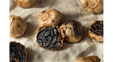 Qu Est Ce Que L Ail Noir Ses Bienfaits Et Ses Utilisations Culinaires