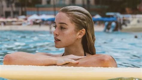 Lsu Star Olivia Dunnes Provocative Pool Photos Goes Viral Game 7 Porn