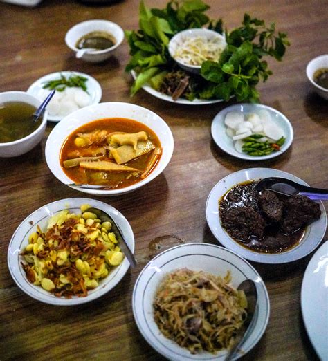 Eat Drink KL | Myanmar Mixed Rice