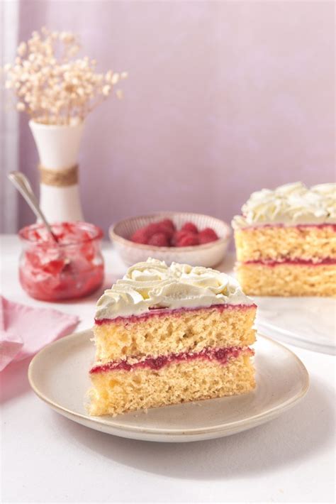 Vanilla Raspberry Cake