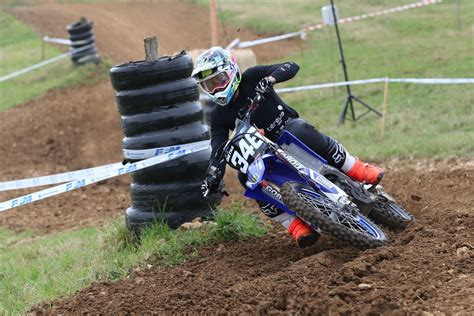 Photos Motocross des championnats régionaux 125cc très disputés