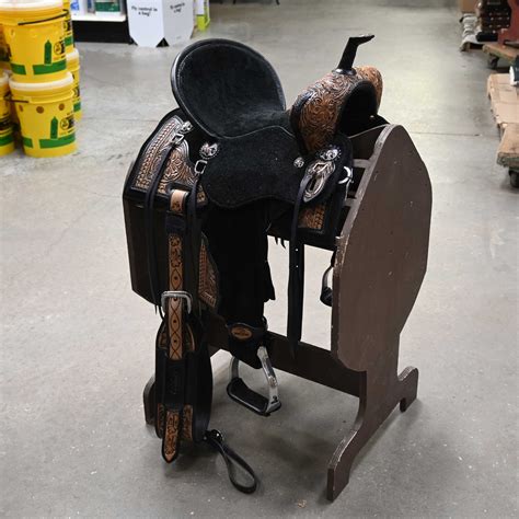 barrel saddles lightweight secure western barrel racing saddles