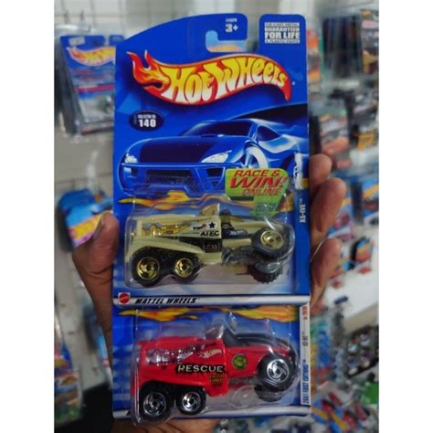 Jual Hot Wheels Blue Card XS IVE Memiliki Fitur Moving Part