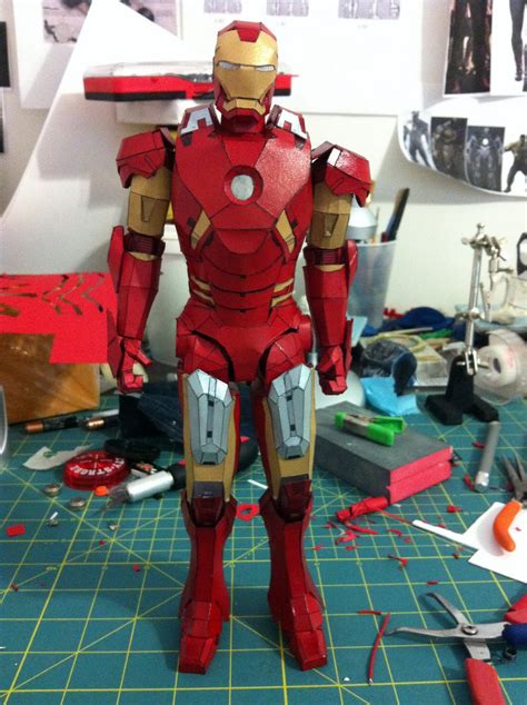 Iron Man Hand Papercraft