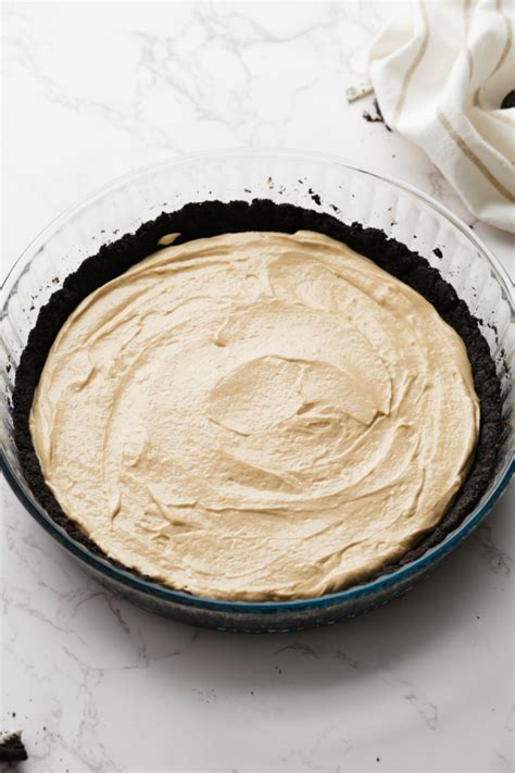 Peanut Butter Pie with Oreo Crust - Reluctant Entertainer