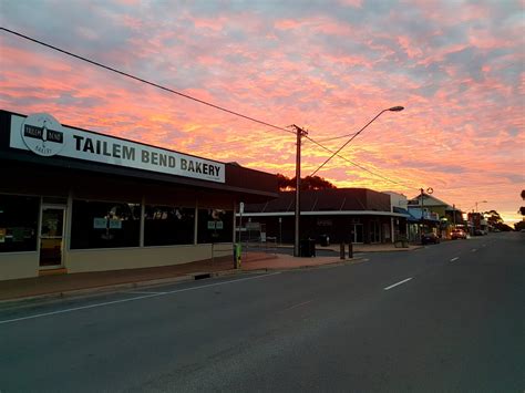 Tailem Bend Bakery Murray River Lakes And Coorong