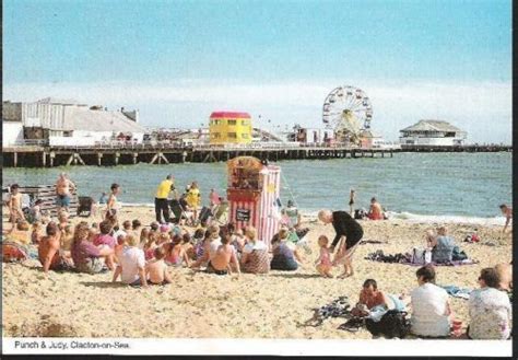 Clacton On Sea Essex Punch Judy Show Beach Postcard C S