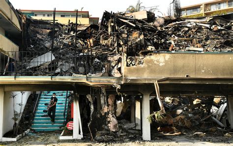 Dramatic Photos Show Devastation From Wildfires In Southern California Los Angeles Times