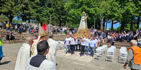 A Torre Di Ruggiero Il Pellegrinaggio Diocesano Per Rendere Omaggio