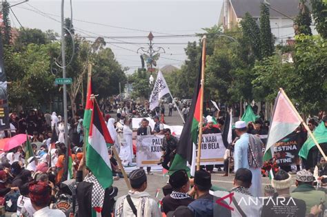 Aksi Solidaritas Bela Palestina Di Sukabumi Antara News Jawa Barat