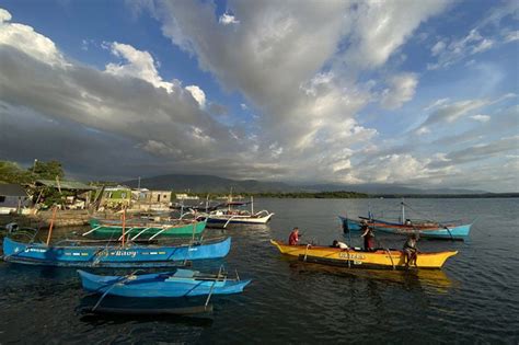 Bfar Conducts Support Mission For Bajo De Masinloc Fishermen Abs Cbn News