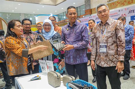 Lewat Jitex Pj Gubernur Heru Dorong Peningkatan Produk Umkm