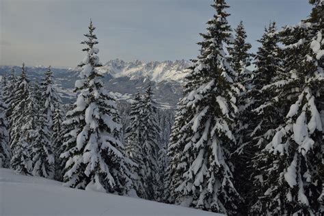 mountain winter landscape 11586328 Stock Photo at Vecteezy