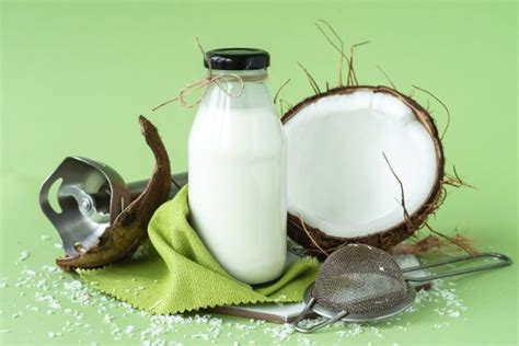 Coconut Milk Vs Cow Milk Complete Comparison Weigh School