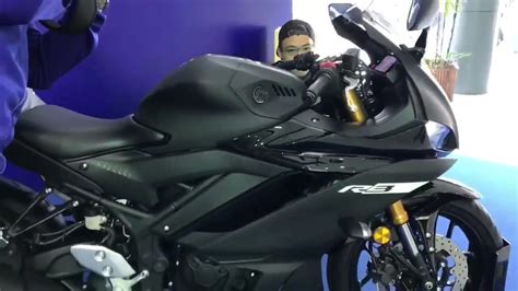 The New Yamaha Yzf R Matte Black Photo Gallery Revs Passion