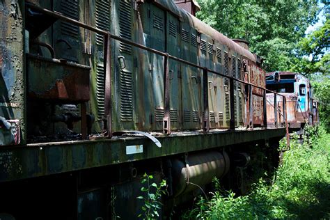 Abandoned Train Albany NY 09 May 31 Sébastien Barré Flickr