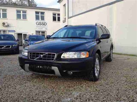 Volvo XC 70 D5 AWD Automatik Comfort Leder Navi Tolle Angebote In Volvo