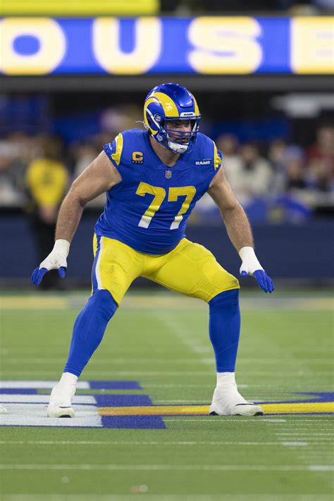 Sports fans react to Rickey Whitworth and his latest trade 24