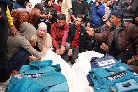 Journalist killed in Gaza, journalists death toll at 97 | Al Bawaba