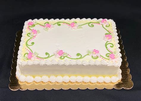 15 Rectangle Cake Decor Ideas For A Different Take On Cakes