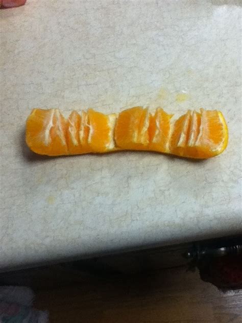 How to easily peel an orange - B+C Guides