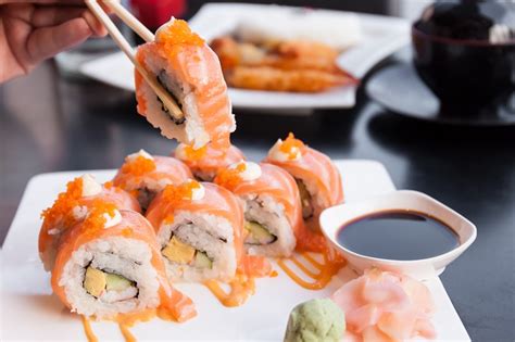 Jangan Sampai Salah Ini Cara Makan Sushi Yang Tepat Sesuai Tradisi