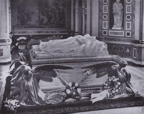 Tomb of Queen Victoria and Albert, Prince Consort, Royal … stock image ...