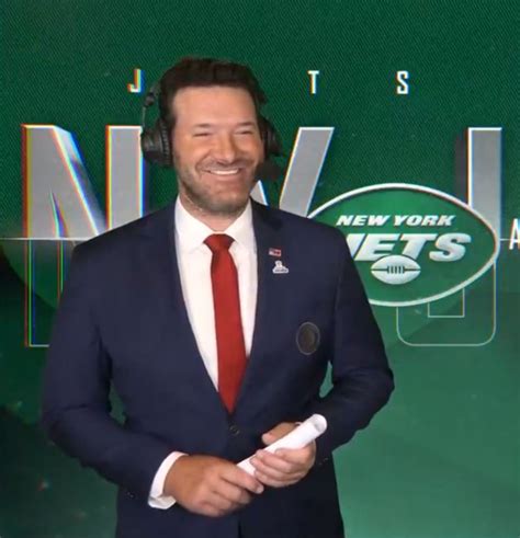 Tony Romo Laughs Off Aaron Rodgers Question From Jim Nantz During Live