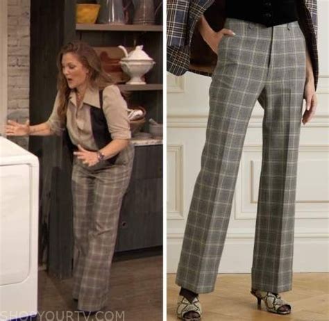 Drew Barrymore Show October 2022 Drew Barrymore S Grey Check Pants In 2022 Fashion Tv Check