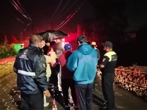 Fotos Tras Intensas Lluvias Se Derrumba Parte De Un Puente En Xonacatepec