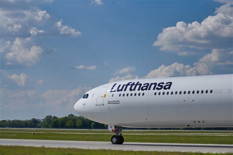 More Lufthansa Airbus A340-600s With First Class Return To The Skies ...