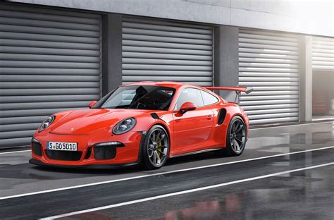 A Guided Tour Of The Porsche Gt Rs By The Boss Car Magazine